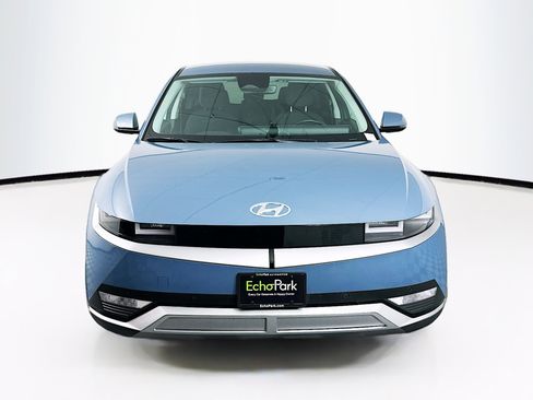 Used 2024 Hyundai Ioniq 5 SEL image 2