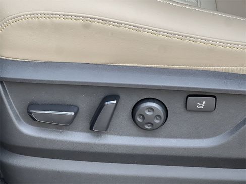 New 2025 Nissan Armada Platinum Reserve image 22