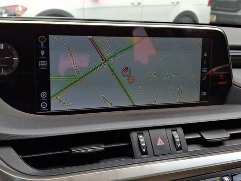 Used 2019 Lexus ES 350 w/ Premium Package FWD image 17
