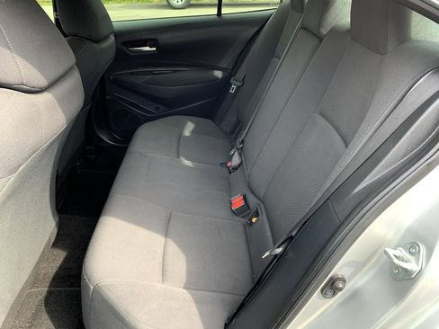 Used 2021 Toyota Corolla LE image 28