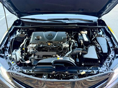 Used 2022 Toyota Camry XSE image 16