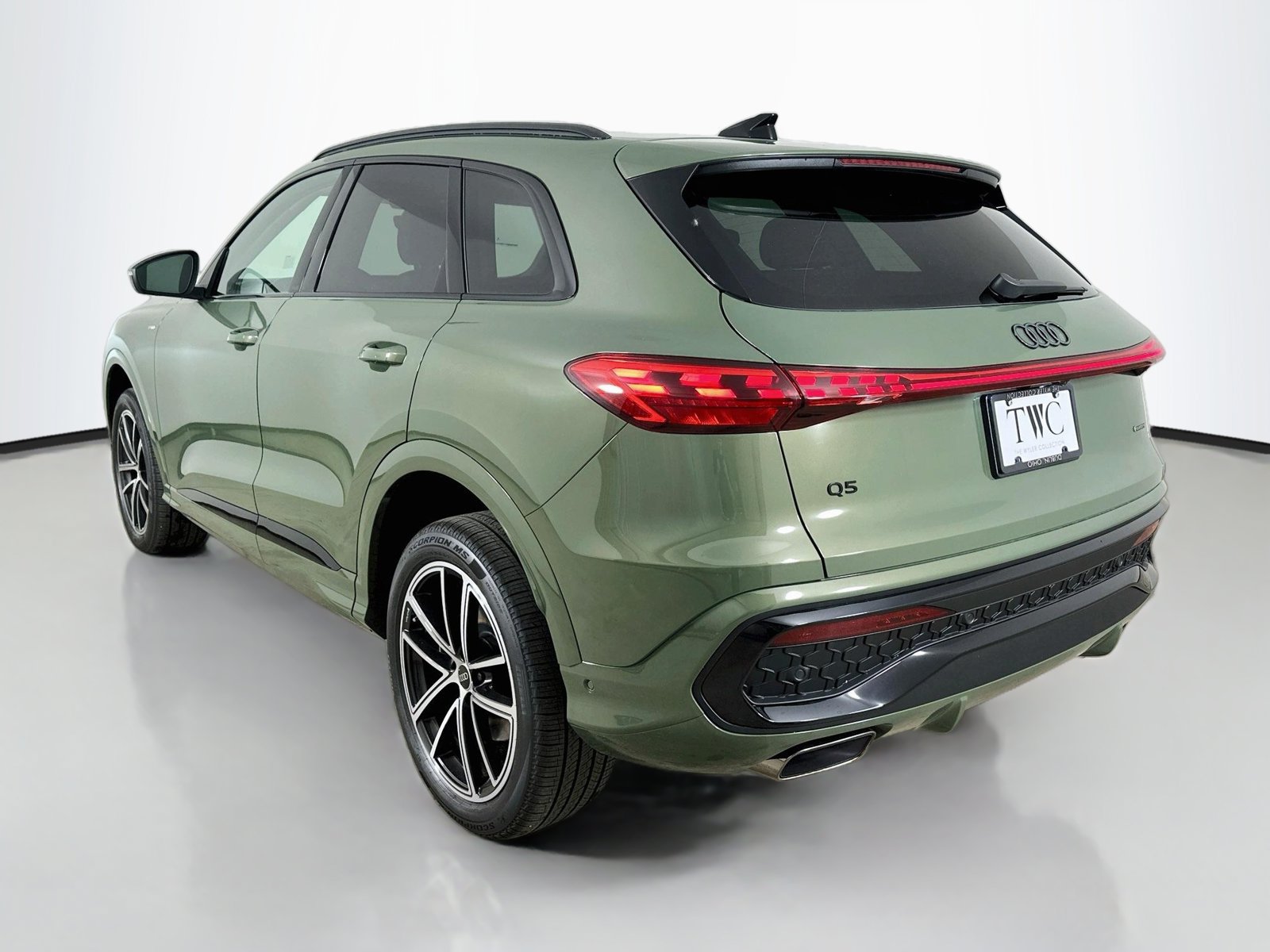 New 2026 Audi Q5 Premium Plus AWD/4WD image 7