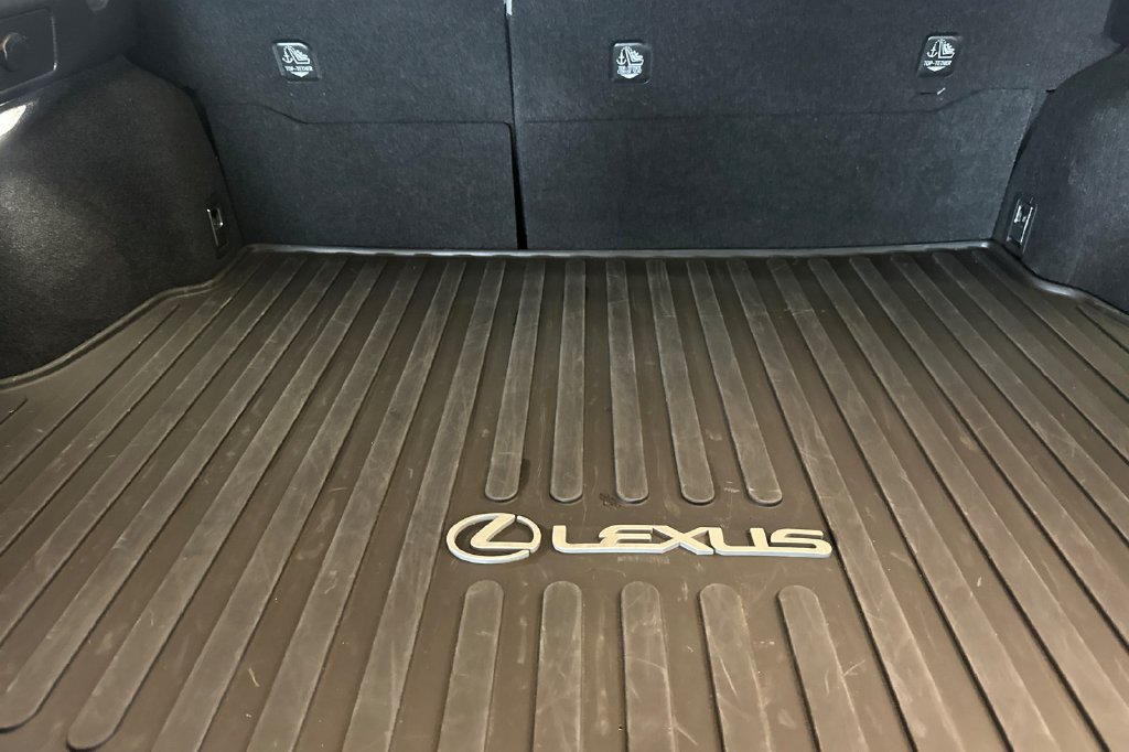 Certified 2025 Lexus UX 300h FWD w/ Accessory Package (Z2) image 15