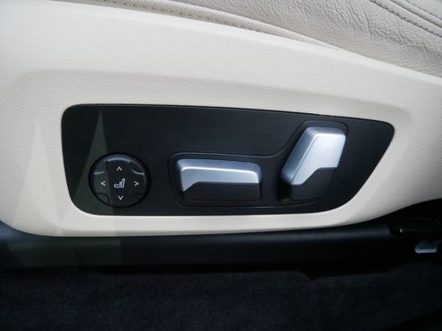 Used 2022 BMW X3 xDrive30i w/ Premium Package image 22