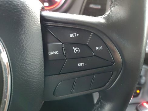 Used 2023 Dodge Challenger SXT image 24