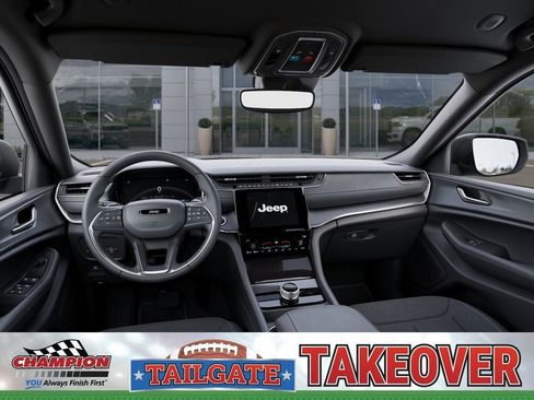 New 2026 Jeep Grand Cherokee Laredo AWD/4WD image 14