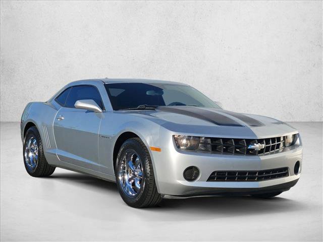 Used 2011 Chevrolet Camaro LS RWD image 3