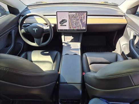 Used 2021 Tesla Model 3 Standard Range Plus RWD image 18