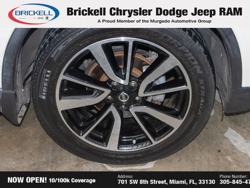 Used 2019 Nissan Rogue SL w/ Premium Package image 38