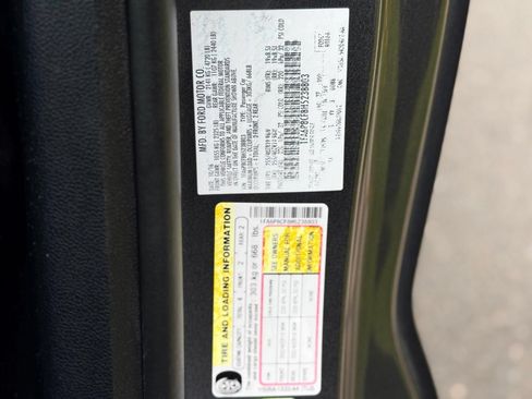 Used 2017 Ford Mustang GT Premium w/ Equipment Group 401A RWD image 39