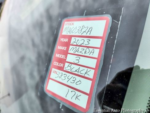 Used 2023 MAZDA MAZDA3 s FWD image 25