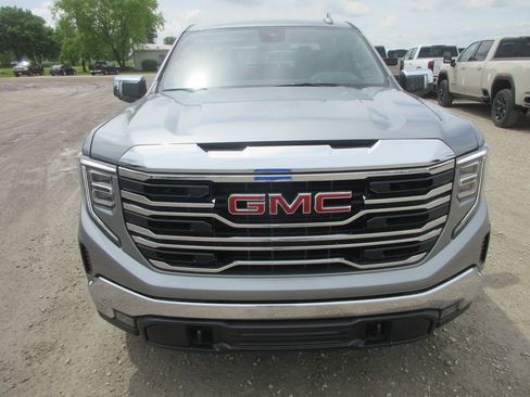 New 2026 GMC Sierra 1500 SLT w/ SLT Premium Package AWD/4WD image 11