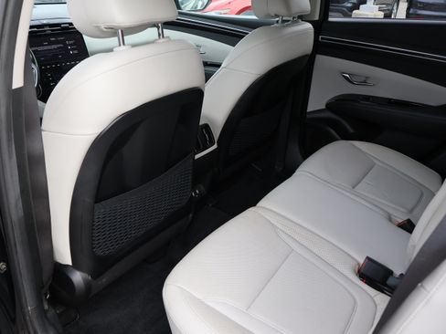 Used 2023 Hyundai Tucson Limited AWD/4WD image 11