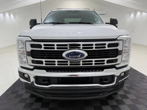 Used 2025 Ford F250 XLT w/ FX4 Off-Road Package AWD/4WD image 2