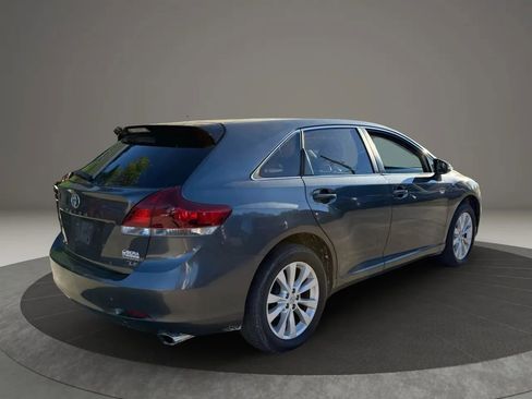 Used 2013 Toyota Venza LE image 4