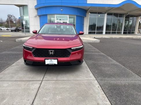 Certified 2025 Honda Accord LX image 14