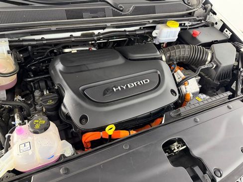 Used 2023 Chrysler Pacifica Pinnacle image 34