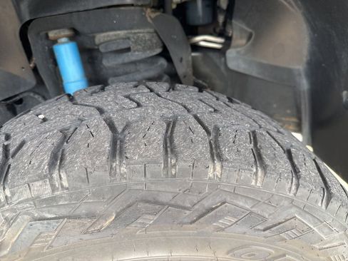 Used 2018 RAM 2500 Tradesman w/ Chrome Appearance Group image 23