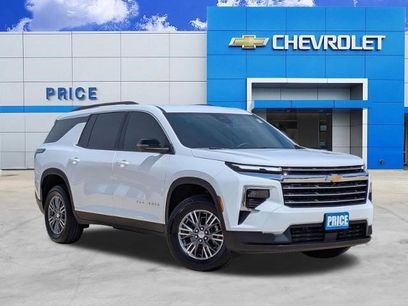 Certified 2025 Chevrolet Traverse LT w/ Driver Confidence Package