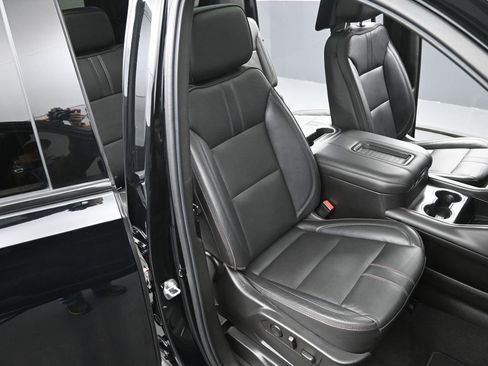 Used 2021 Chevrolet Suburban RST w/ Rear Media and Nav Package image 21