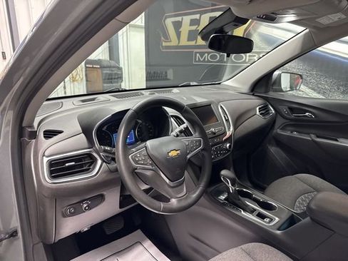 Used 2023 Chevrolet Equinox LT FWD image 6