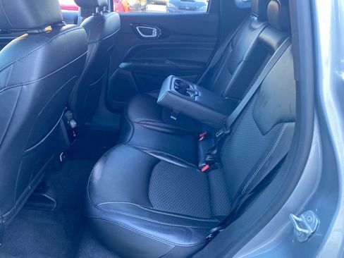 Used 2023 Jeep Compass Latitude w/ Convenience Group AWD/4WD image 24