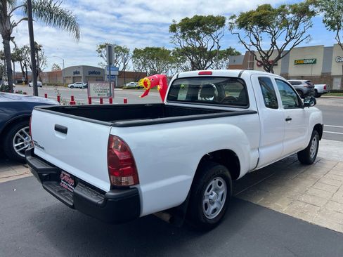 Used 2015 Toyota Tacoma 2WD Access Cab image 8