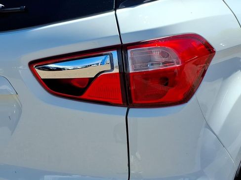 Used 2022 Ford EcoSport S image 9