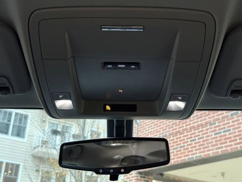 Used 2017 Chevrolet Silverado 1500 LT image 29