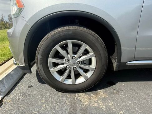 Used 2017 Dodge Durango SXT w/ 3rd Row Seating Group image 33