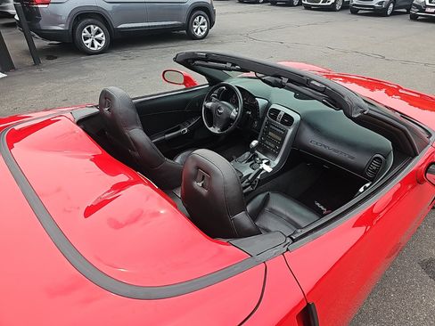 Used 2006 Chevrolet Corvette Convertible RWD image 29