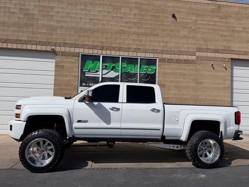 Used 2019 Chevrolet Silverado 3500 LTZ w/ Duramax Plus Package image 3