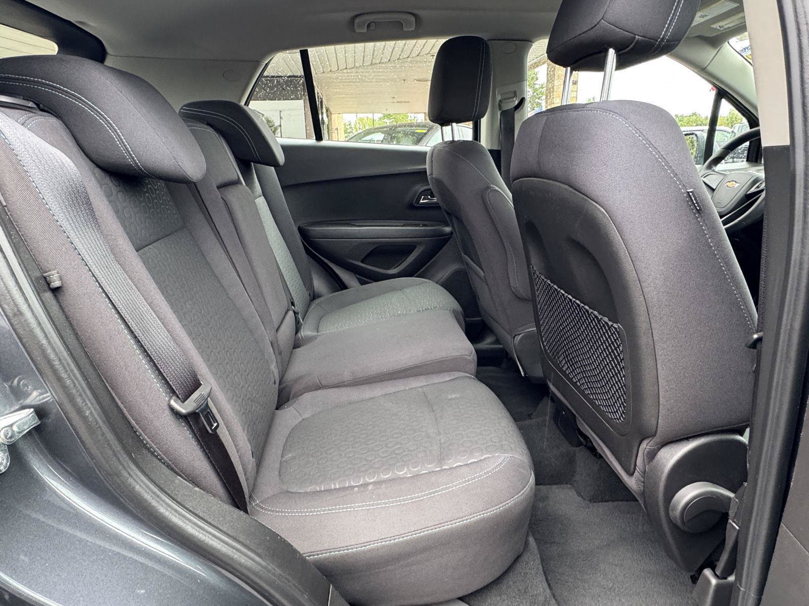 Used 2016 Chevrolet Trax LS AWD/4WD image 25