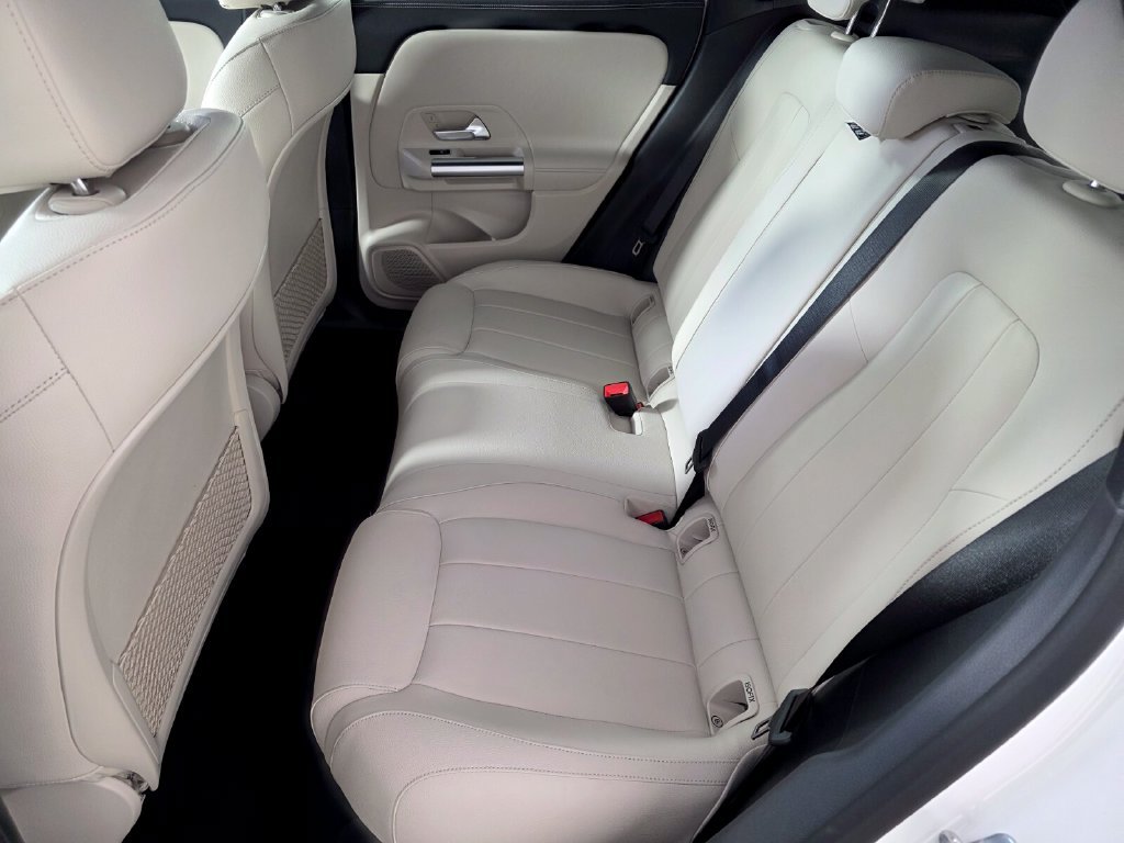 New 2026 Mercedes-Benz GLA 250 image 10