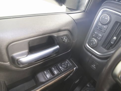 Used 2021 Chevrolet Silverado 1500 LT Trail Boss w/ Convenience Package II image 29