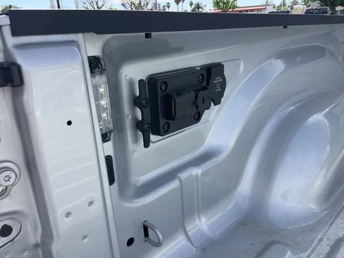 New 2026 RAM 2500 Big Horn AWD/4WD image 8