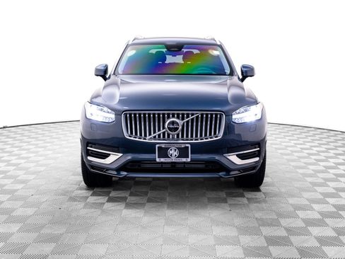 Used 2025 Volvo XC90 T8 Ultra w/ Protection Package Premier AWD/4WD image 8