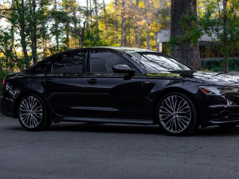 Used 2017 Audi S6 Premium Plus w/ S6 Sport Package image 48