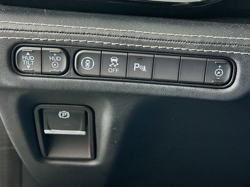 Used 2023 Acura MDX SH-AWD w/ Advance Package image 16