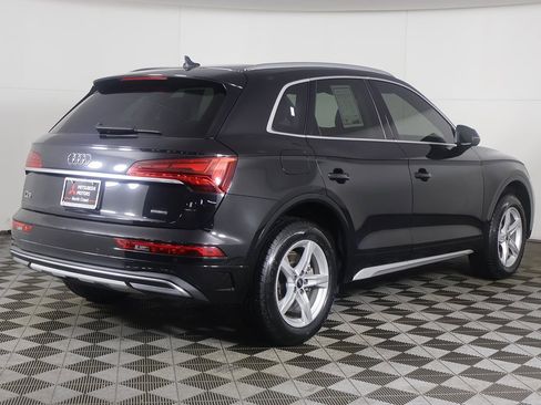 Used 2023 Audi Q5 2.0T Premium w/ Convenience Package image 10