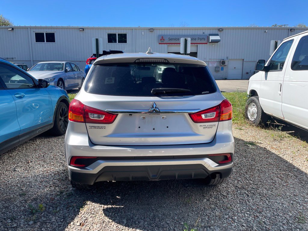 Used 2018 Mitsubishi Outlander Sport ES AWD/4WD image 4