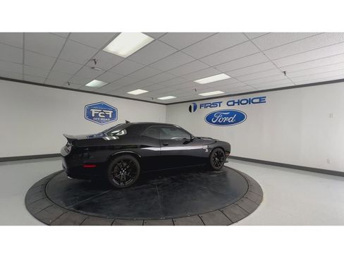 Used 2019 Dodge Challenger R/T Scat Pack w/ 1320 Drag Pack image 2