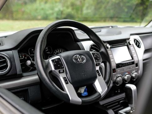 Used 2018 Toyota Tundra SR5 image 16