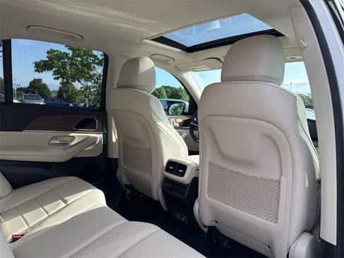 Certified 2025 Mercedes-Benz GLE 450e 4MATIC image 19