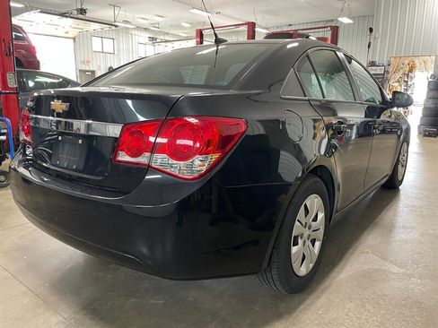 Used 2014 Chevrolet Cruze LS FWD image 6