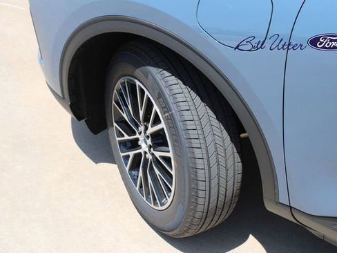 New 2025 Ford Escape SE image 5