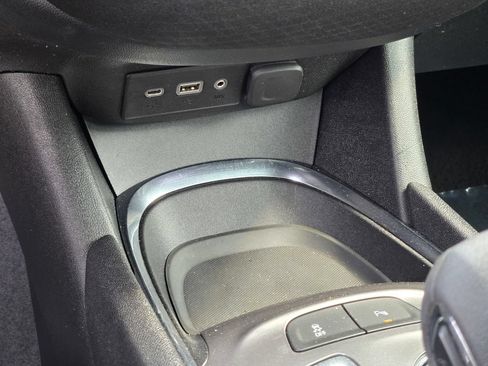 Used 2024 Chevrolet Malibu LT FWD image 33