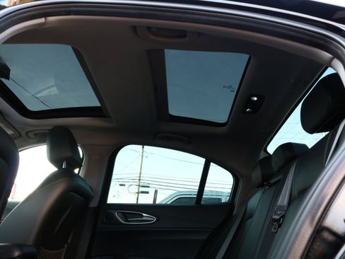 Used 2021 Alfa Romeo Giulia Ti w/ Nero Edizione image 41