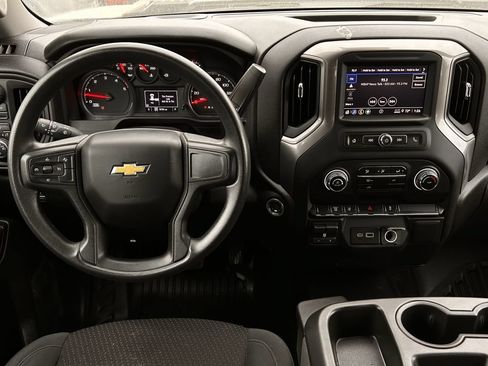Used 2025 Chevrolet Silverado 3500 W/T AWD/4WD image 11
