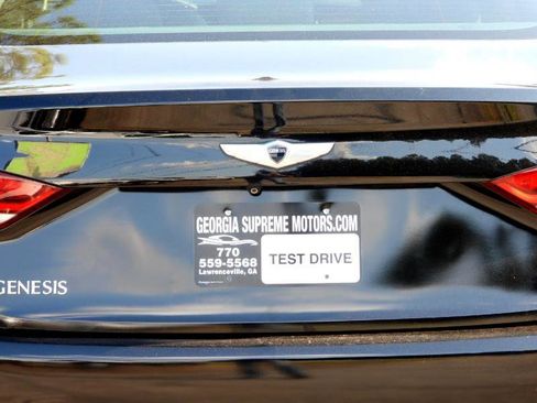 Used 2015 Hyundai Genesis 3.8 image 17